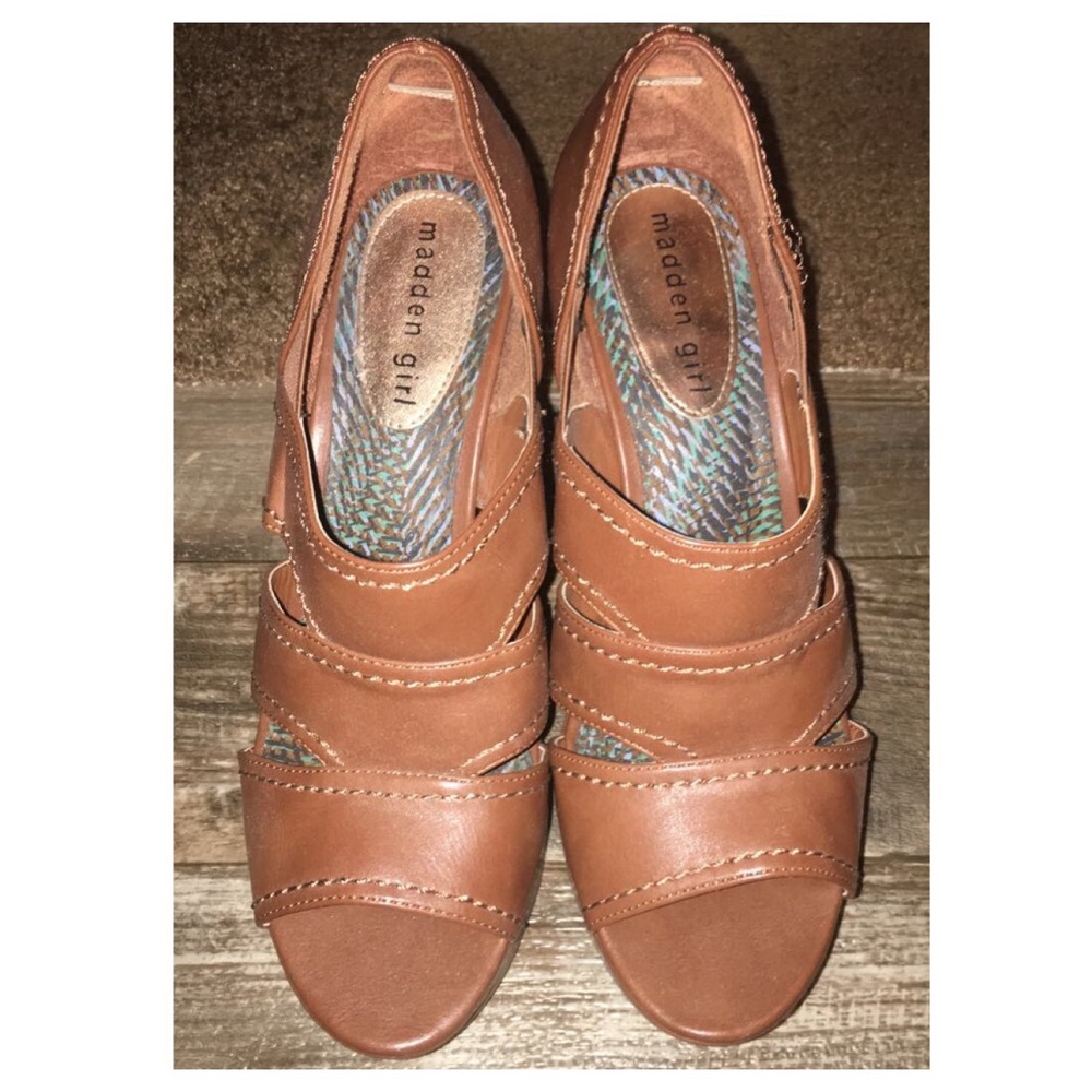 Madden Girl Wedges
